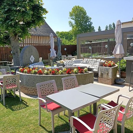 Auberge Du Vieux Tour Le Manoir Canapville  Екстериор снимка