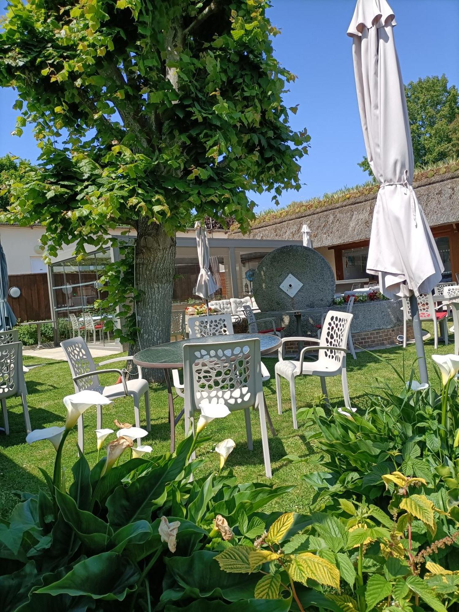 Auberge Du Vieux Tour Le Manoir Canapville  Екстериор снимка