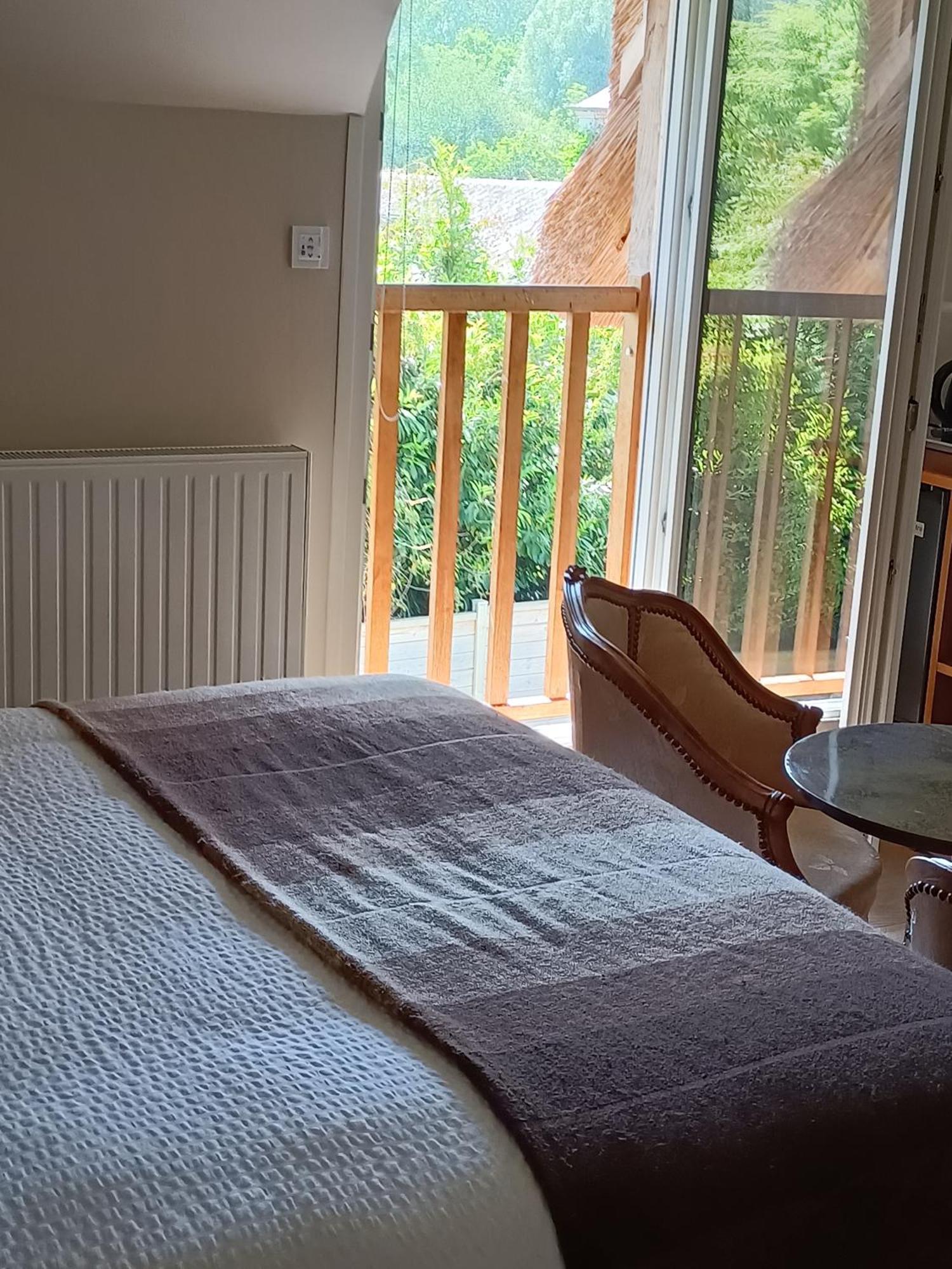 Auberge Du Vieux Tour Le Manoir Canapville  Екстериор снимка