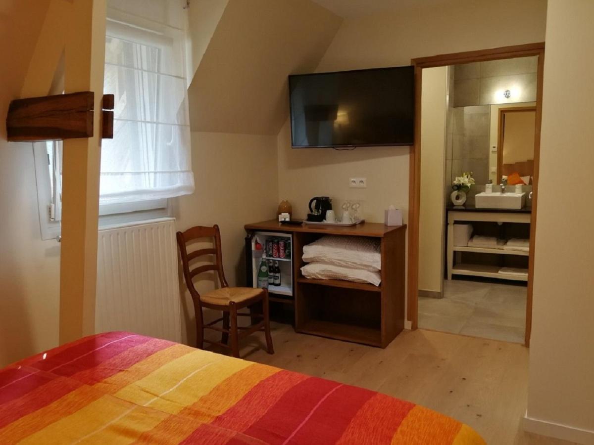 Auberge Du Vieux Tour Le Manoir Canapville  Екстериор снимка