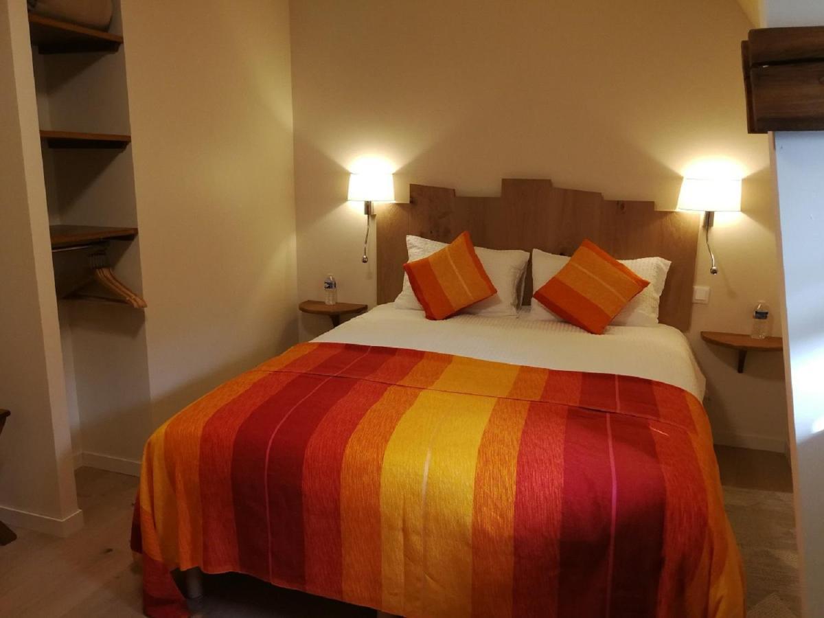 Auberge Du Vieux Tour Le Manoir Canapville  Екстериор снимка