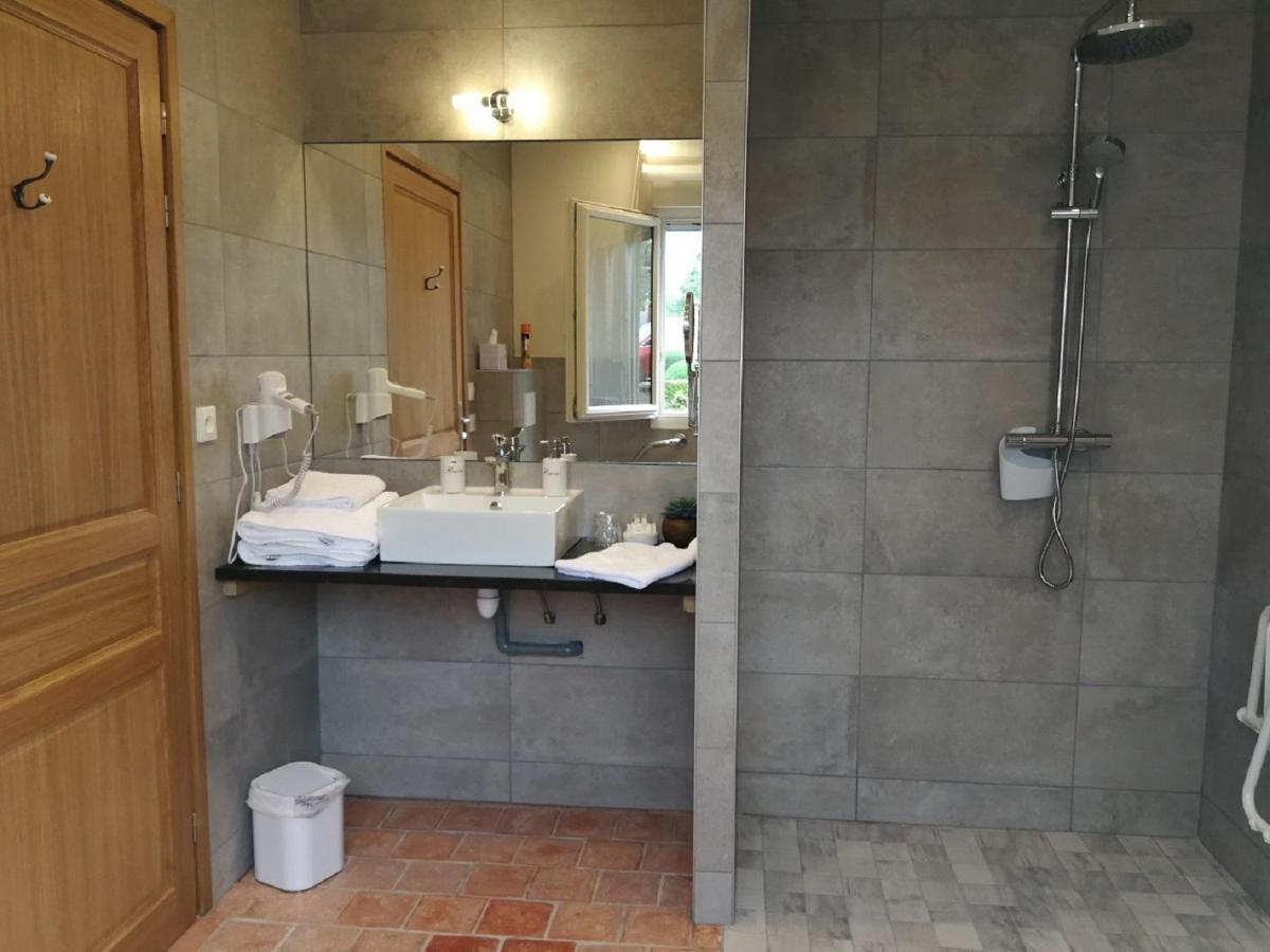 Auberge Du Vieux Tour Le Manoir Canapville  Екстериор снимка