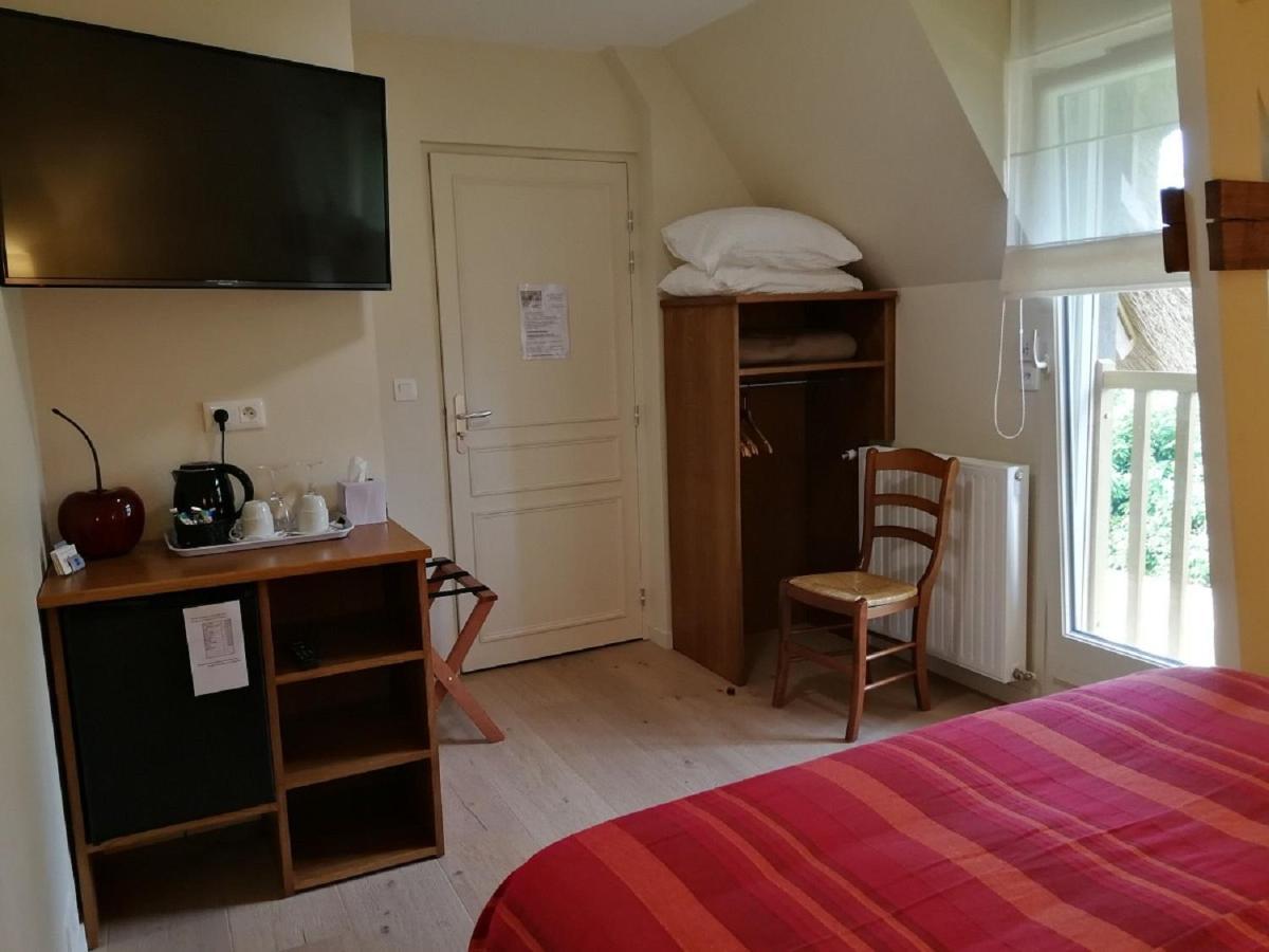 Auberge Du Vieux Tour Le Manoir Canapville  Екстериор снимка